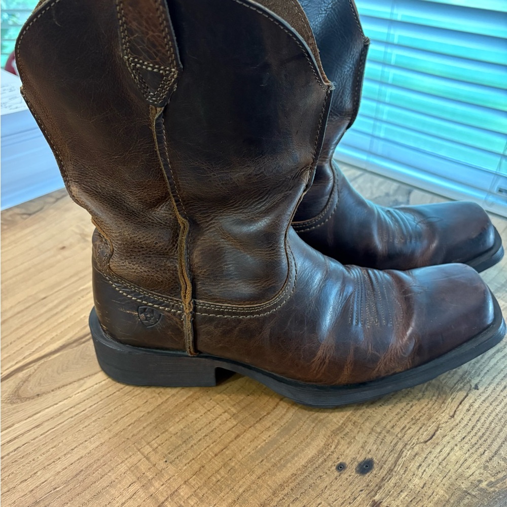 Ariat Brown Cowboy Western Boots Classic Leather